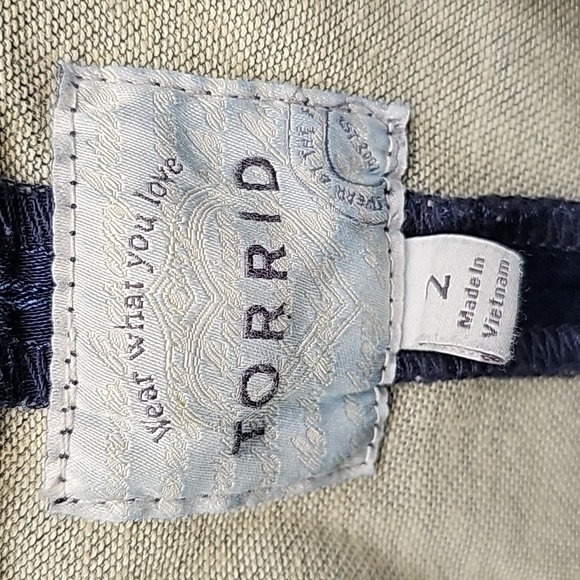 TORRID Jacket - Picture 6 of 7